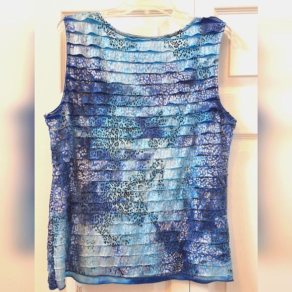 Only NINE, Large, Woman's Animal Print Layered Top - Picture 6 of 7